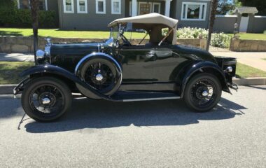 Ford model a roadster deluxe