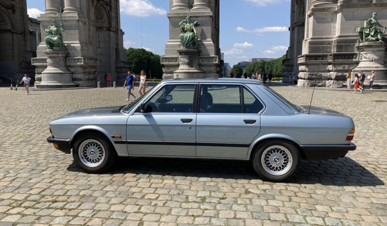E28 BMW518 Te Koop (wegens aankoop E30 Bmw525i): vol